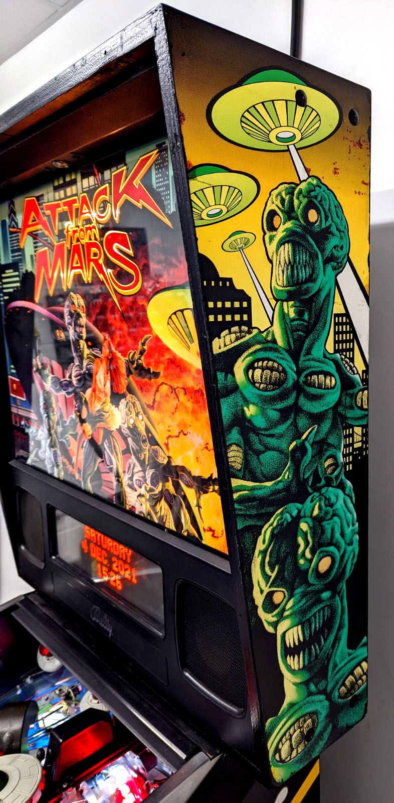 Attack from Mars Pinball Machine - Image 7
