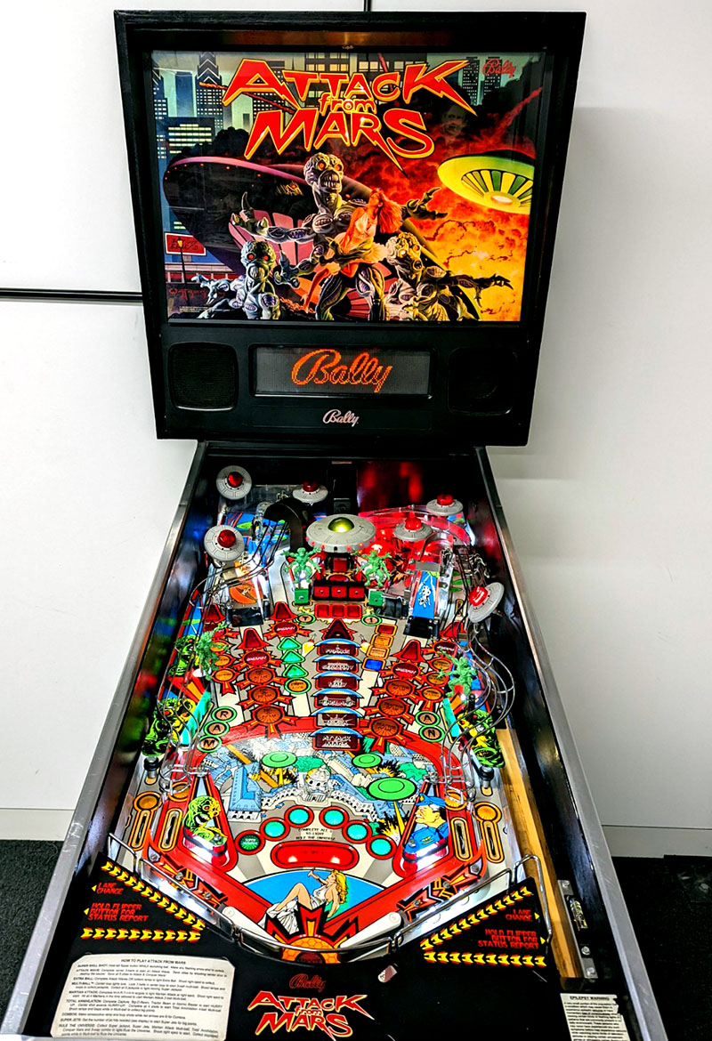 Attack from Mars Pinball Machine - Image 4