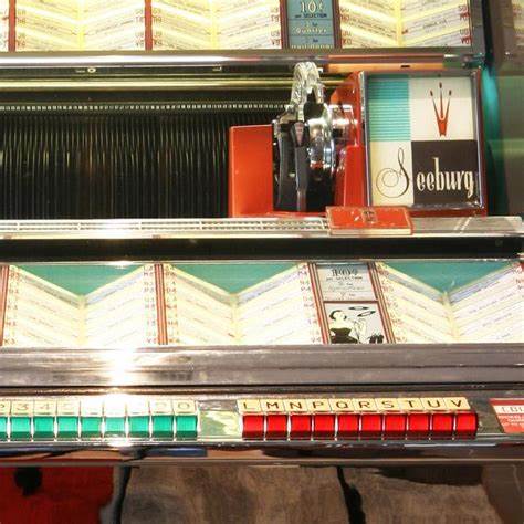 Original 1958 Seeburg 201 Vinyl Jukebox - Image 3